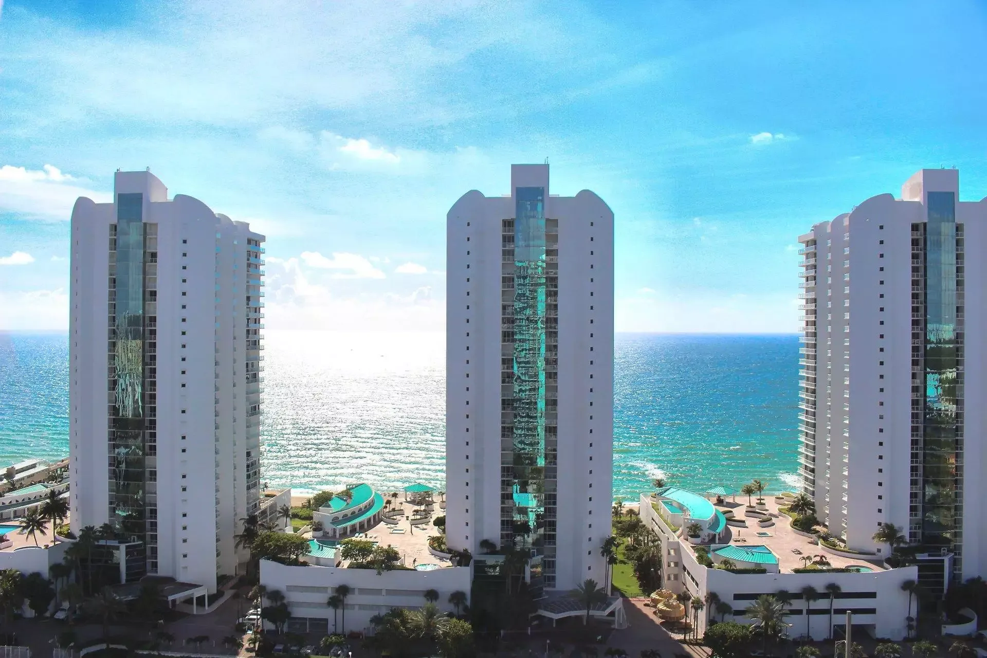 Hurricane Shutters Installed in High Rise Condominiums. Pacific